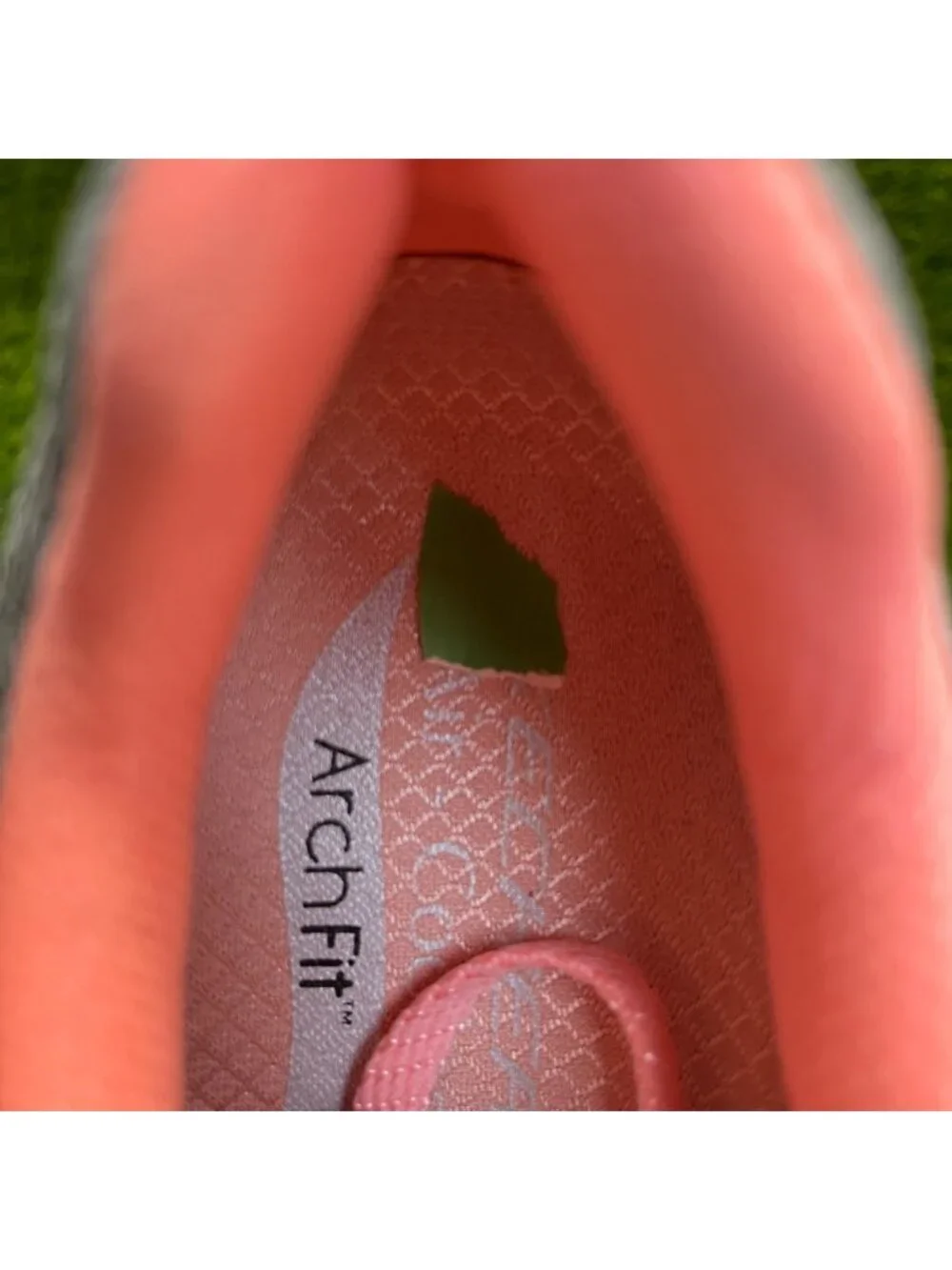 SKECHERS please review